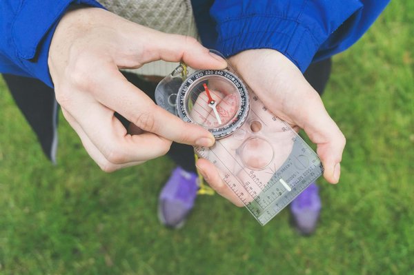 Comment organiser une visite des vignobles de Toscane en vélo électrique?
